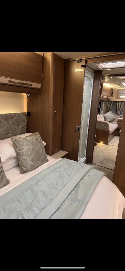 Self Contained Holiday Home Caravan Corsham Kültér fotó